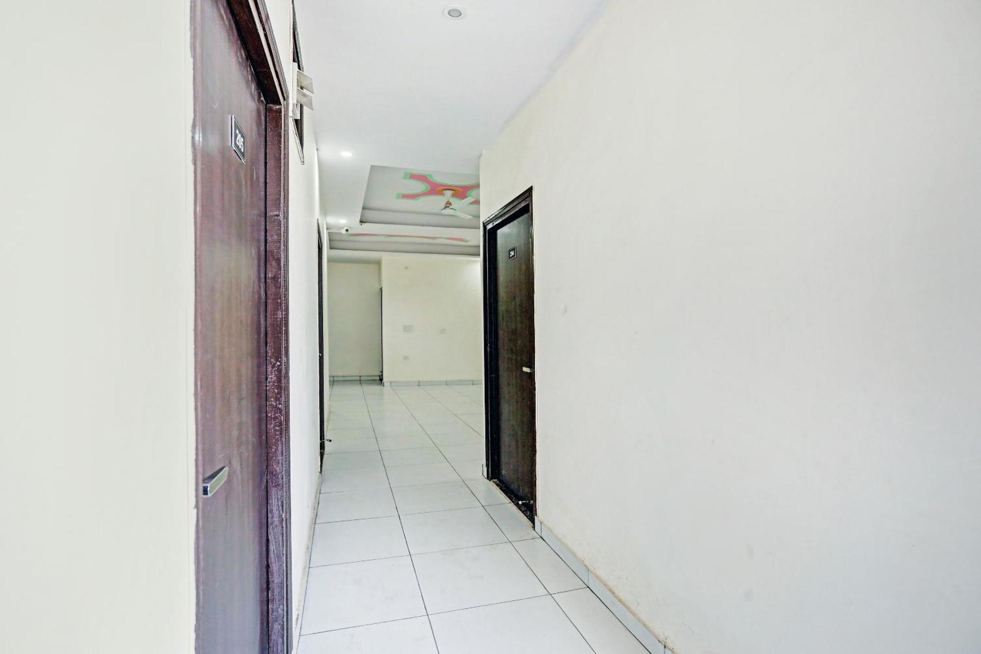 Capital O Friends Zone The Guest House Greater Noida Zewnętrze zdjęcie
