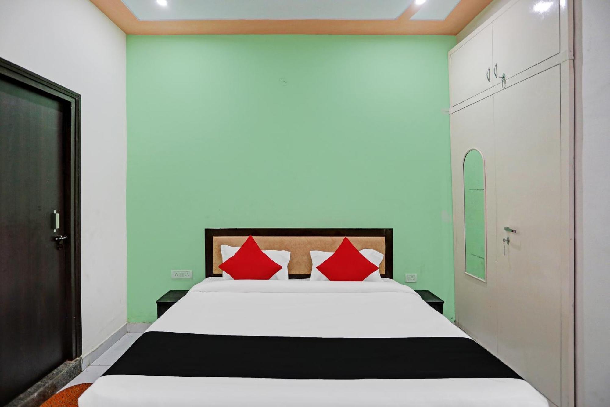 Capital O Friends Zone The Guest House Greater Noida Zewnętrze zdjęcie